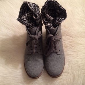 ROCKET DOG BOOTS WITH MINI LEG WARMERS 🧣